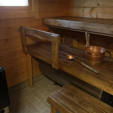 Kuhahuvila, Kalajaervi, Maatilamatkailu Ilomaeen Moekit Villa Seinäjoki